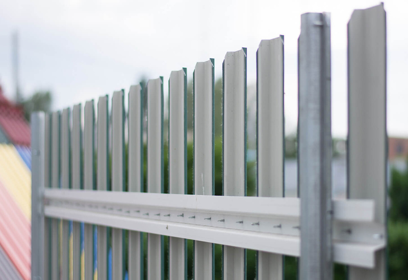 Перемычки для забора грунтованные