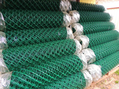 Обыкновенная сетка Рабица с ПВХ покрытием 2,4 мм. Высота 1,2 м